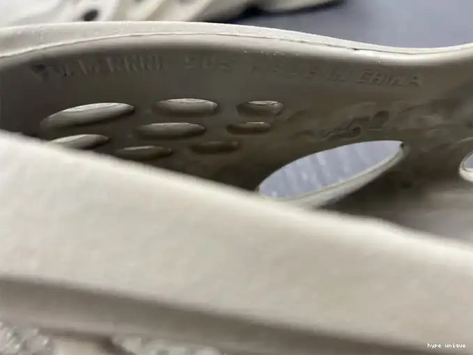 hype RNNR GX4472 Yeezy Stone Adidas Foam Sage 0612